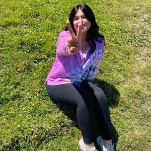 meet your posher, vyvian